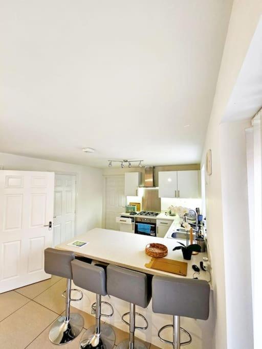 Spacious Modern 4Bd House Kingston upon Hull Zewnętrze zdjęcie