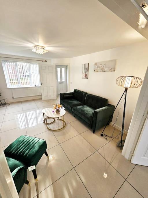 Spacious Modern 4Bd House Kingston upon Hull Zewnętrze zdjęcie
